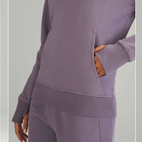 Lululemon scuba crew size 0, discontinued color - Picture 3 of 6